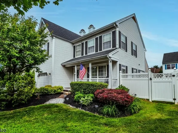 3 Cartier Dr, Franklin Twp., NJ 08823