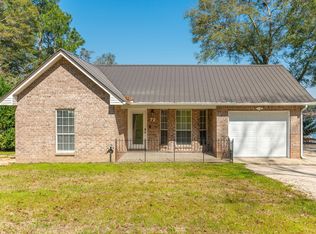 72 Bell Dr, Defuniak Springs, FL 32433