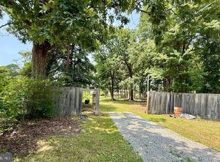 6807 Allentown Rd, Temple Hills, MD 20748