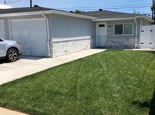 787 Scott Pl, Costa Mesa, CA 92627