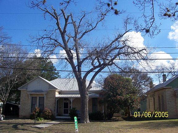 3rd image of 248 Tolle St