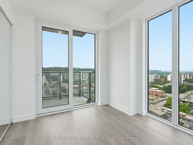75 James St S #2113 — Photo 12