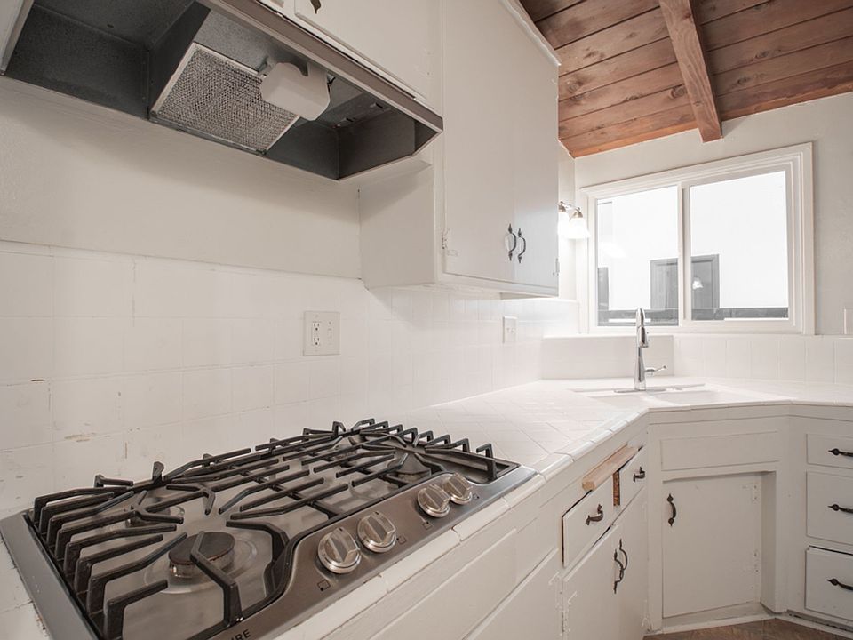 1st image of 12333 Havelock Ave #12333