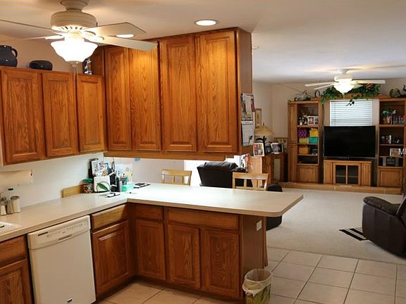 5th image of 3840 47th St