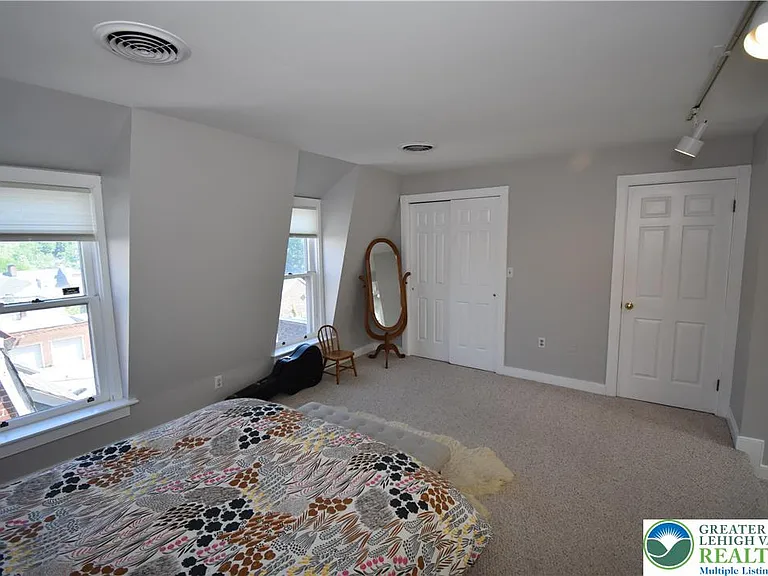 241 Spring Garden St — Photo 26
