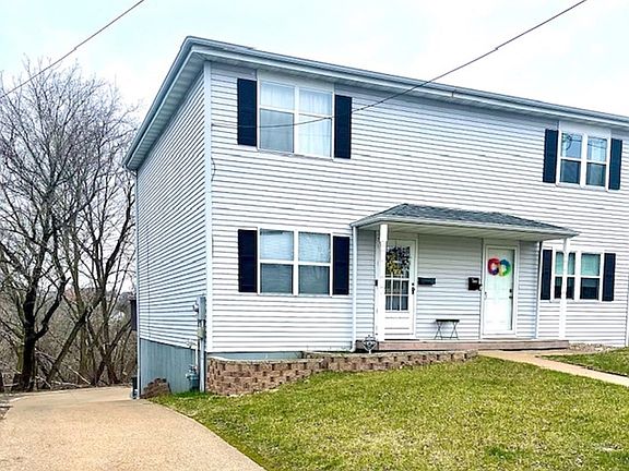 2nd image of 420 Clarke Dr APT A