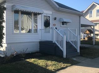 441 S 16th St, Coshocton, OH 43812