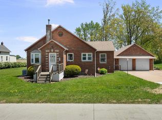 231 N 1st St, Long Grove, IA