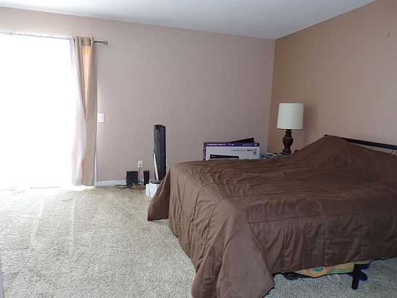 5th image of 1280 Sunflower Ln #253
