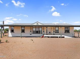 46806 N McKenzie Rd, Mesa, AZ 85212