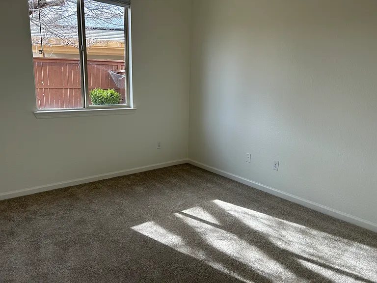 2620 Heather Field Ln — Photo 18