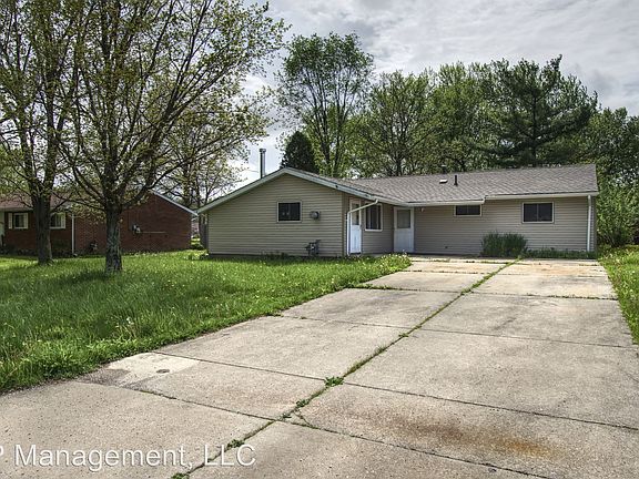 2nd image of 10235 Wentworth St