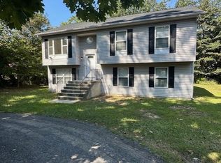 12627 Hilltop Rd, Lusby, MD 20657