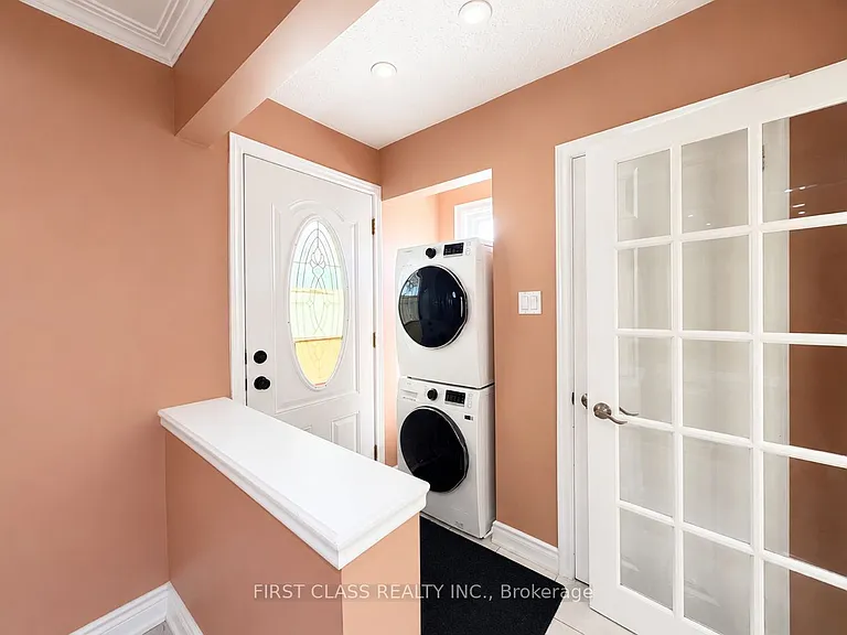 15 Leahann Dr #MAIN — Photo 2