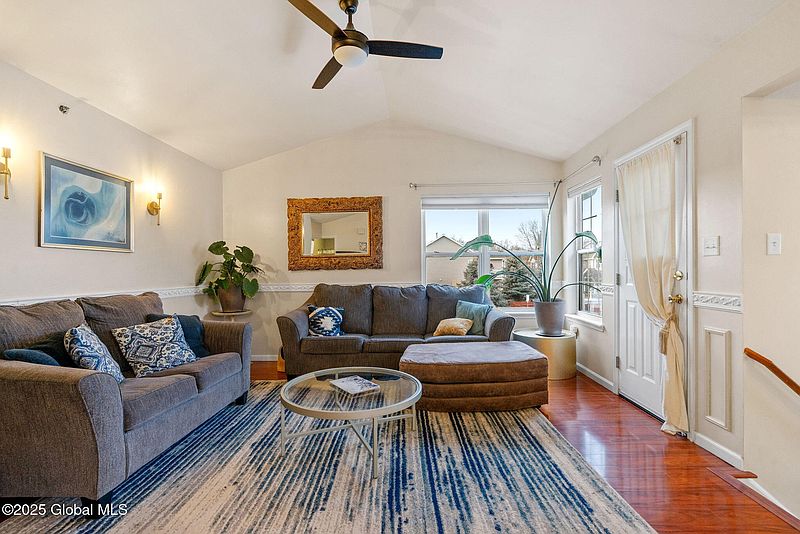 2nd image of 42 Coralberry Court
