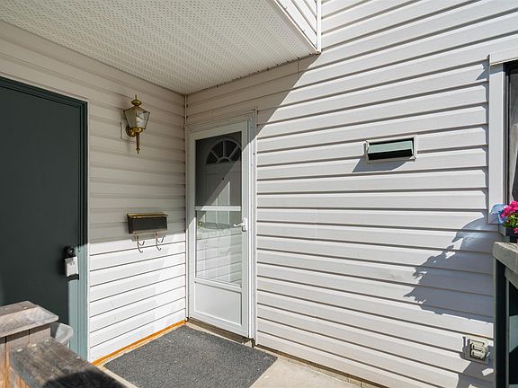 2nd image of 6601 138th St #5