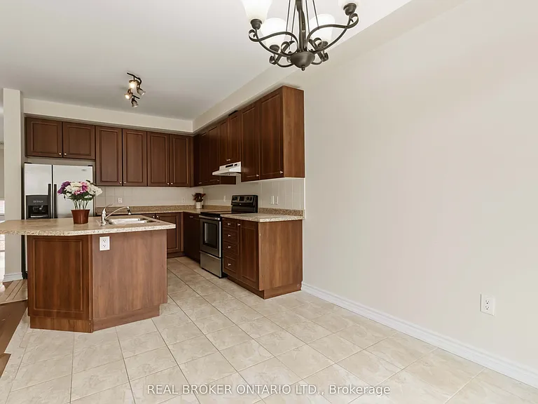 27 McCartney St #MAIN — Photo 19