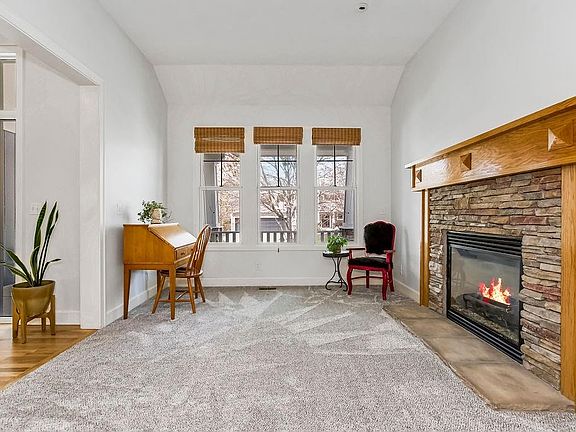 4th image of 15525 Linden St