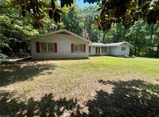 278 Forest Park Dr, Denton, NC 27239