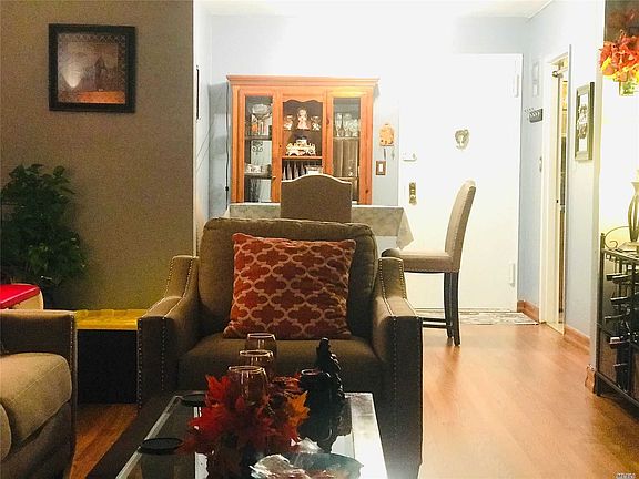 4th image of 3304 94th St #6X