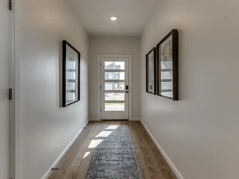 19604 Horseshoe Ave — Photo 9