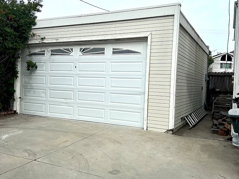 26221 Via California #B — Photo 26