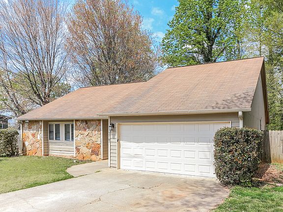 3rd image of 3747 Willow Wood Way