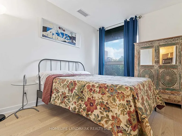 17 Dundonald St #505 — Photo 8