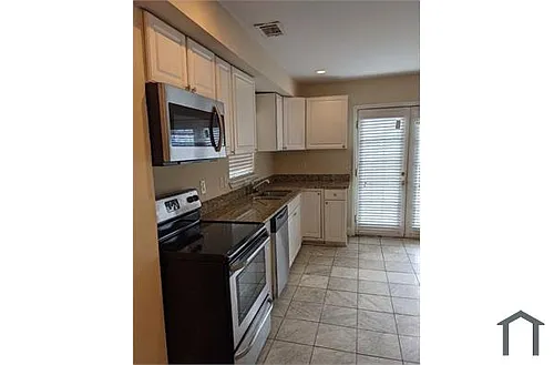 992 Farrington Pl SE #A Photo 1