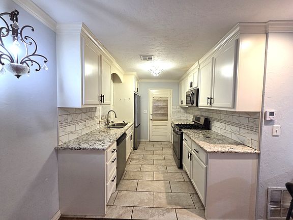 5th image of 4701 N Independence Ave