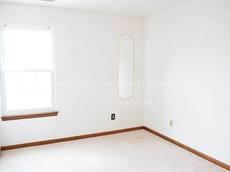 310 Cobb Island Ct — Photo 16