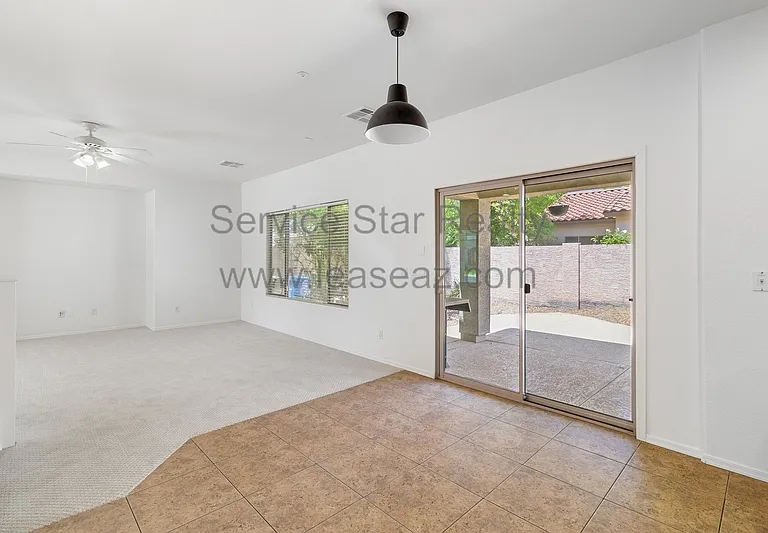 1554 E Elgin St — Photo 9