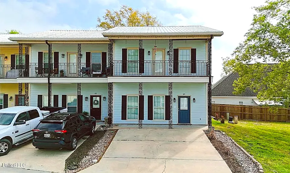 64 Oak Alley Ln