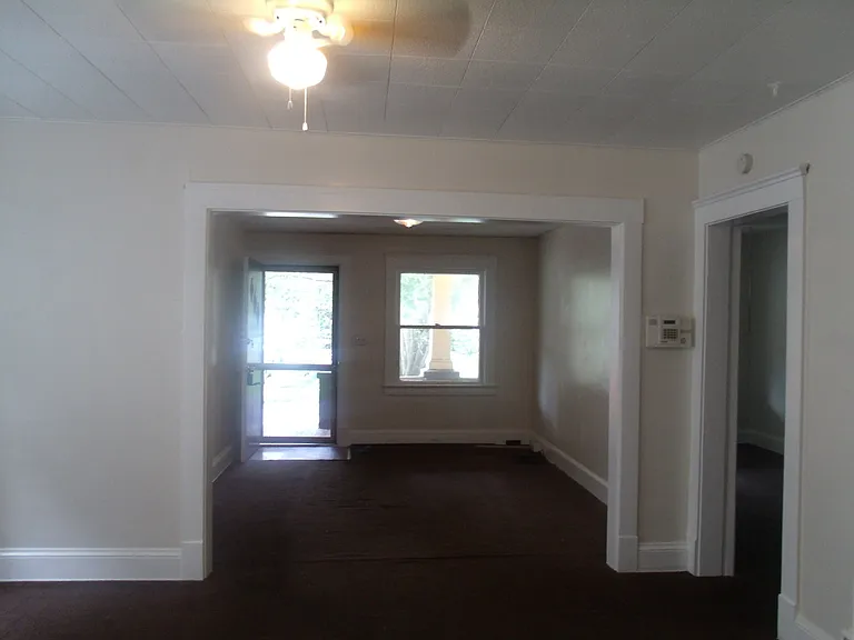 1909 Treadway Ave — Photo 8