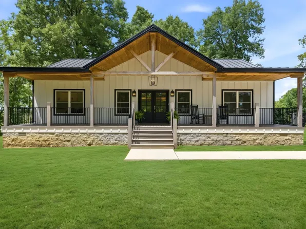 925 Sumac Rd, Pulaski, TN 38478