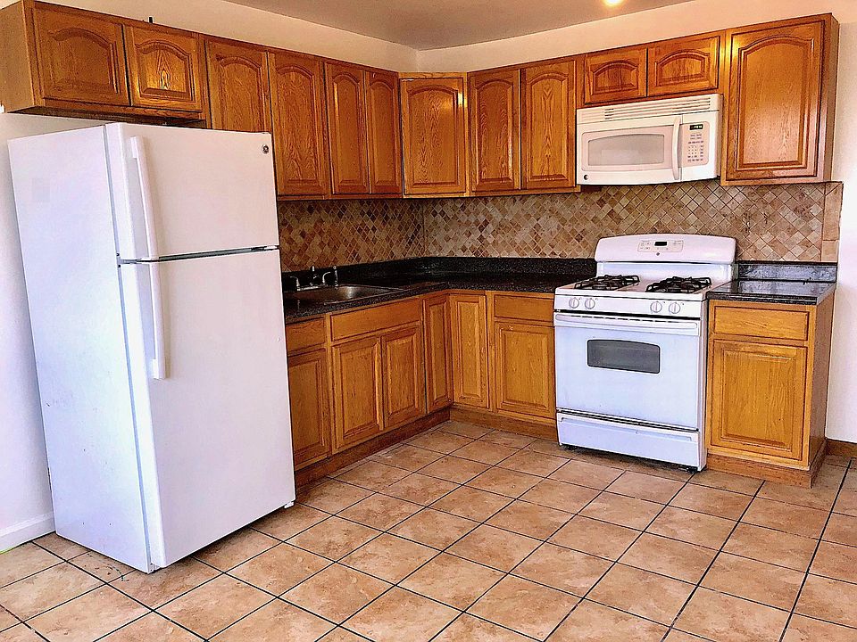 1st image of 1 Cresthill Dr #15C