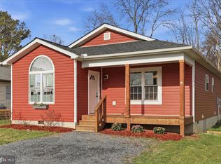 6131 Moore Ave, Mount Jackson, VA 22842
