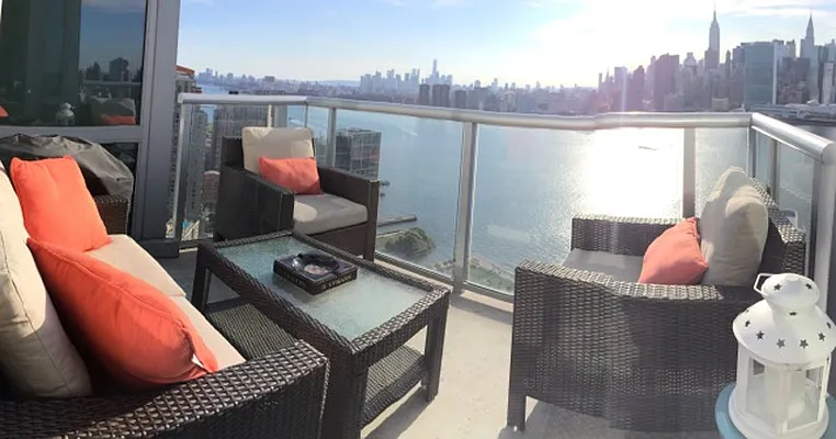 Rented by iList, LLC | media 2