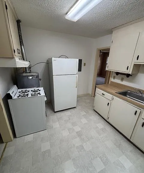 404 W Hampton Ave — Photo 5