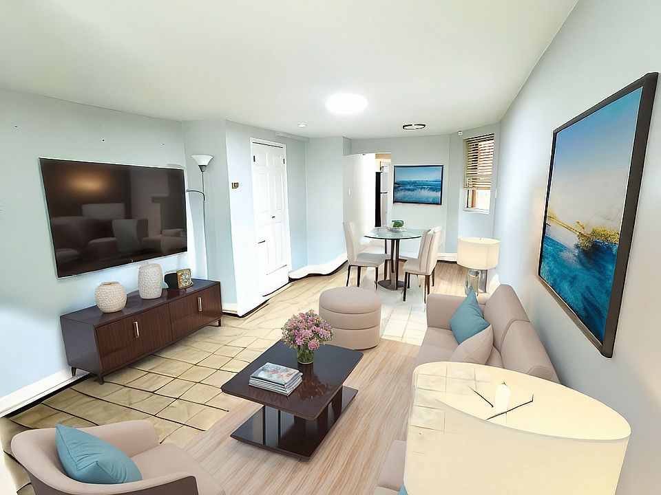 Living room

*virtually staged
