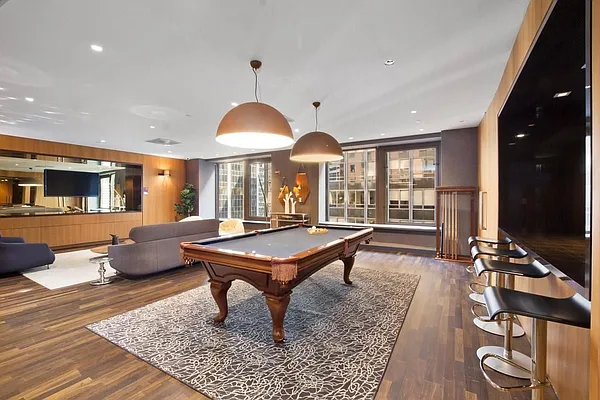 Rented by Douglas Elliman | media 14