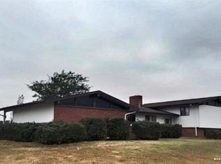 3061 W Pleasant Hill Rd, Salina, KS 67401