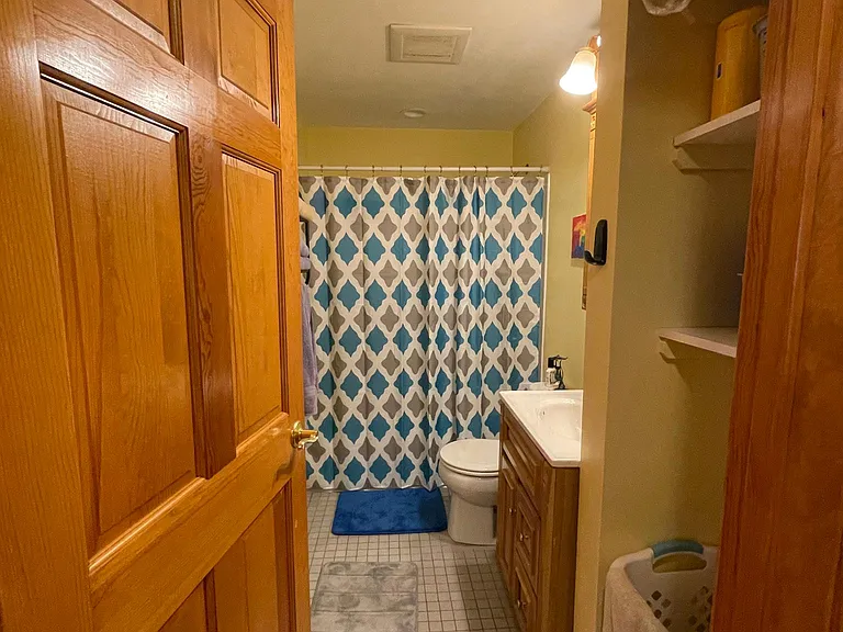 503 E 8th St #2 — Photo 4