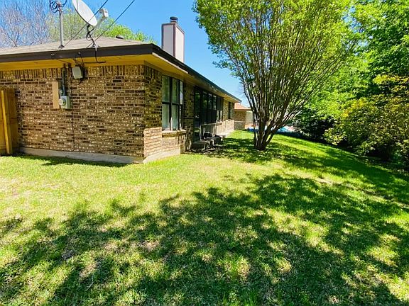 2nd image of 112 Southbrook Dr