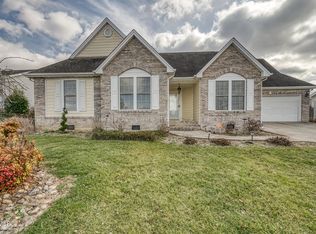 121 Violet Ln, Bluff City, TN 37618