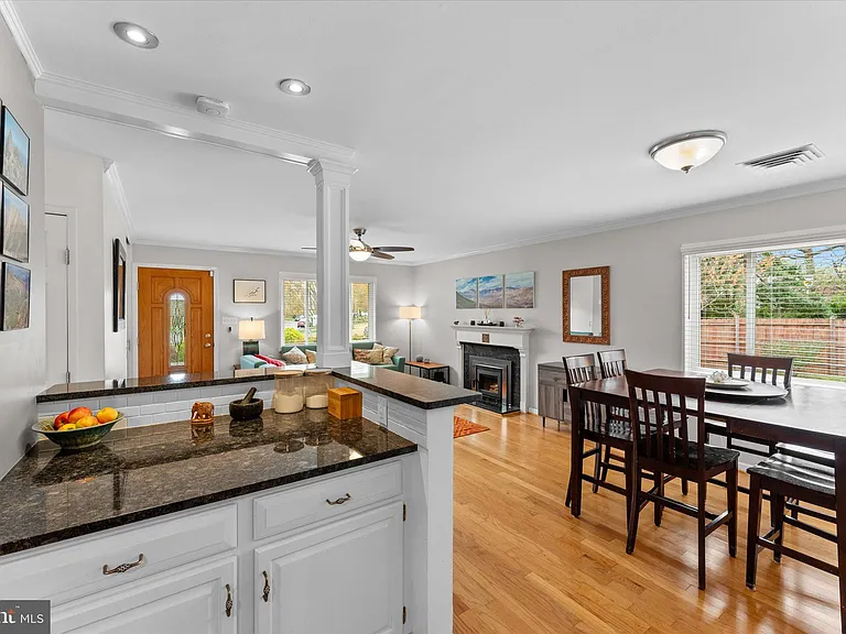 6327 Everglades Dr — Photo 5