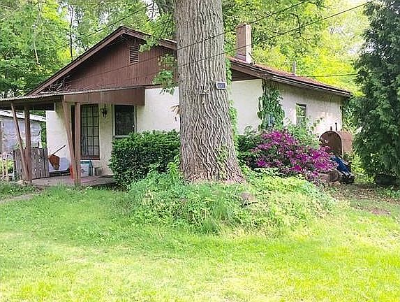 2nd image of 957 Kellar Ave