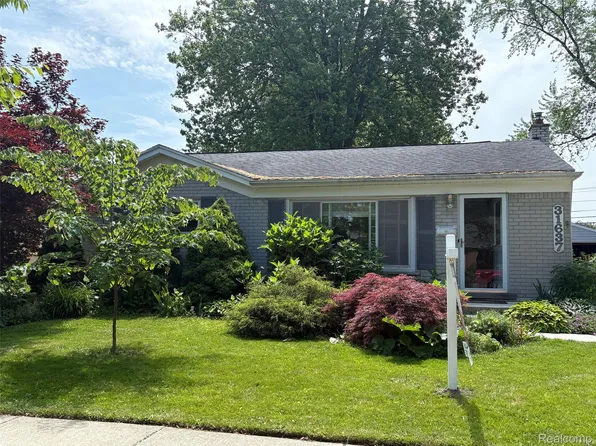 31637 Wyoming St, Livonia, MI 48150