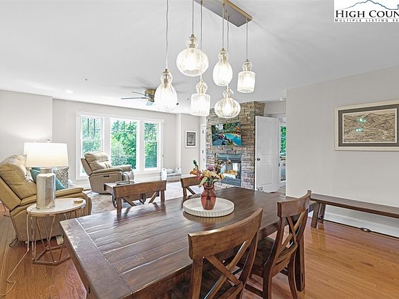 4th image of 400 Peaceful Haven Drive #H-2