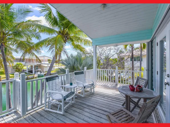 667 Caribbean Dr E, Summerland Key, FL 33042